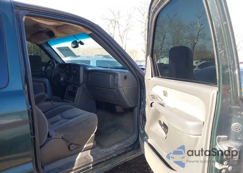 2003 Chevrolet Silverado 2500Hd Ls из США, поврежденный, VIN 1GCHK29U43E171792